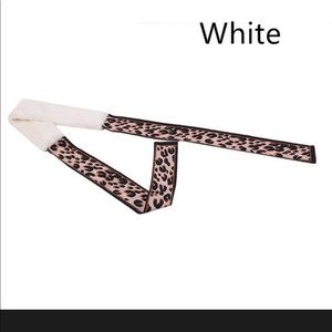 White Faux Fur Collar Ribbon Scarf Twilly